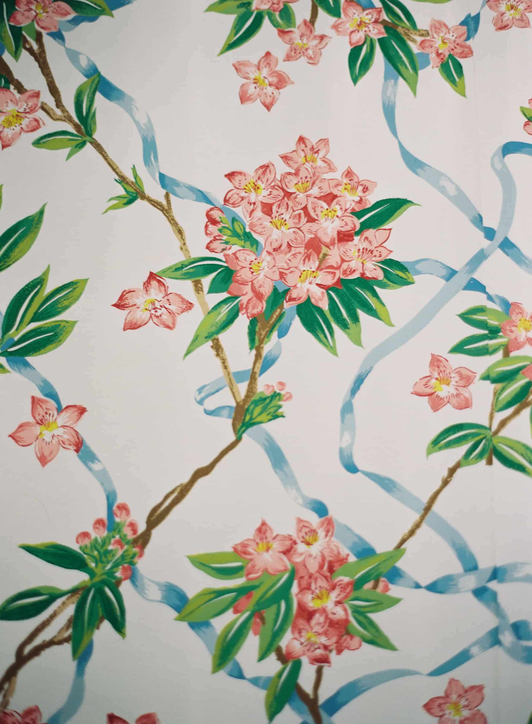 dorothy draper floral wallpaper at the Greenbrier resort